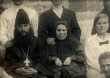 Αγία Ματρώνα η αόμματη “Ο λαός είναι σαν υπνωτισμένος και μια φοβερή δαιμονική δύναμη έχει μπει σε δράση”