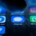 Chat Control: Σφοδρές αντιδράσεις για τη δημιουργία καθεστώτος μαζικής παρακολούθησης από την ΕΕ