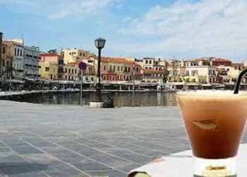 Κρύος Ελληνικός Καφές FRIO, ιδανικός για το καλοκαίρι και όχι μόνο. Συνταγή για κρύο ελληνικό καφέ