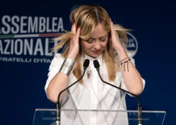 Ένταση μεταξύ Μακρόν και Μελόνι στους G7! Τι ακριβώς συνέβη στην Ιταλία