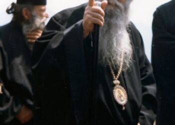 π. Αυγουστίνος Καντιώτης : Καλύτερα να καλλιεργούν πατάτες παρά να δικάζουν επί τη βάσει αντιχριστιανικών και αντι-ηθικών νόμων.