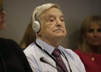 «Θέλει πόλεμο»! Ευρωπαίος ηγέτης ξεσπά κατά του Τζορτζ Σόρος