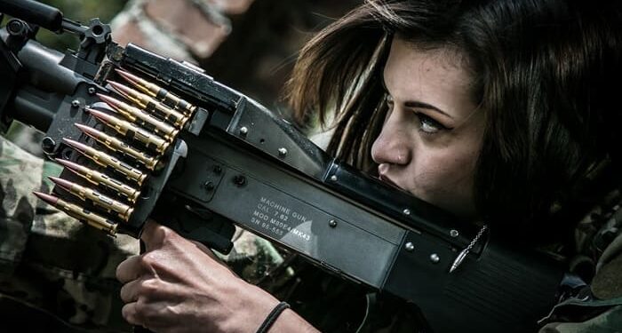 Πιστεύετε Ότι Οι Γυναίκες Πρέπει Να Επιστρατεύονται; Δείτε Τι Θέλουν Να Καταστήσουν Υποχρεωτικό Για Τις Νέες Γυναίκες Οι Δημοκρατικοί στο Κογκρέσο