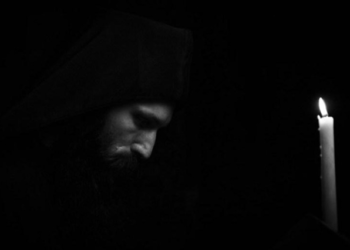 Ο Άγιος Πορφύριος έβλεπε τις νυχτερινές προσευχές των Αγιορειτών ν’ ανεβαίνουν στον ουρανό σαν καπνοί λιβανιού