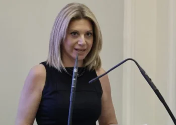 Οργή Καρυστιανού για την ΕΡΤ που δεν μετέδωσε την συνέντευξη Τύπου – «Ημέρα ντροπής, υποτιμάτε την νοημοσύνη μας»