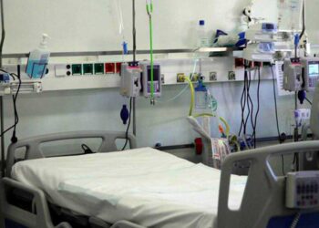 Βόλος: Διασωληνωμένη 21χρονη που λιποθύμησε την στιγμή που ανέβαινε σε λεωφορείο!