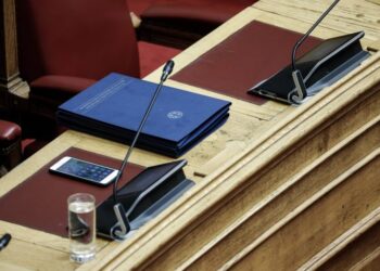 Νέα δικογραφία στη Βουλή! Ποιά κορυφαία πολιτικά πρόσωπα αναφέρει;