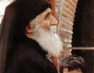 Δημήτρης Νατσιός : Διδαχές του αγίου Παϊσίου για την Παιδεία, που μοσχοβολούν σαν το Τίμιο Ξύλο