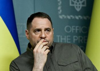 «Υποκλέψαμε συνομιλίες Αμερικανών με Ουκρανούς αξιωματούχους που συνωμοτούν κατά του Ζελένσκι» λέει η Μόσχα