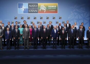 Ένα «Frexit» από Λεπέν τρομάζει το ΝΑΤΟ που τα έχει… χαμένα και λόγω Τραμπ!