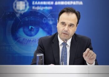 Υπουργός Ψηφιακής Διακυβέρνησης Δ.Παπαστεργίου: «Θα σας παρακολουθούμε παντού – Θα βλέπουμε σπίτια και αυτοκίνητα με μικροδορυφόρους»!