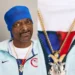 Ο Αμερικανός ράπερ Snoop Dogg που ήταν λαμπαδηδρόμος στο Saint Denis είναι σατανιστής και παρέλασε με τη φλόγα έχοντας μενταγιόν με τον Baphomet!!!!!