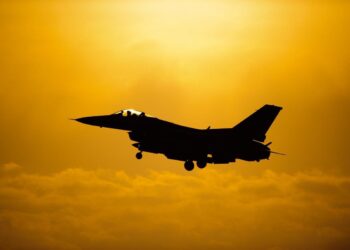 Κυριολεκτικά «στον αέρα» τα ουκρανικά F-16: Ή ματαιώνεται η αποστολή τους ή καταστρέφονται στο έδαφος