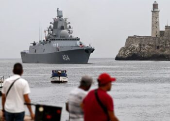 Γιατί η Ρωσία περικυκλώνει με πλοία και αεροσκάφη τις ΗΠΑ – Φρεγάτα και πυρηνικό υποβρύχιο μόλις 100 μίλια από τη Florida