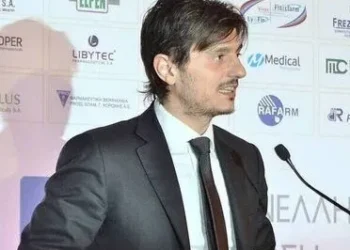 Δημήτρης Γιαννακόπουλος: Θα δώσουμε επίδομα για το 3ο παιδί – Ελληνικές σημαίες σε όλα τα παιδιά Δημοτικού