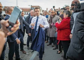 Μαρία Δεναξά : Για πολλοστή φορά η Γαλλία προσποιείται