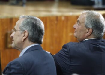 Το σχόλιο της Μπακογιάννη για την ομιλία Σαμαρά/Καραμανλή και το ΒΙΝΤΕΟ που όλοι πρόσεξαν