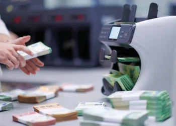 Περίεργη «μετακόμιση» κεφαλαίων από την Τουρκία σε ελληνικές τράπεζες;