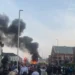 Άγρια επεισόδια στο Σάουθπορτ για την δολοφονία των 3 κοριτσιών – Μαινόμενο πλήθος επιτέθηκε σε τζαμί