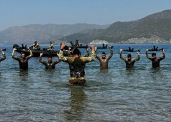 Επικίνδυνες κινήσεις του τουρκικού στρατού στο Αιγαίο!