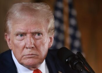 Στις 3 Σεπτεμβρίου 2024 ο Donald Trump οπλίζει… ο Zuckerberg του Facebook θα πάει φυλακή