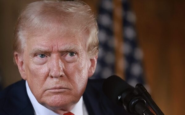 Στις 3 Σεπτεμβρίου 2024 ο Donald Trump οπλίζει… ο Zuckerberg του Facebook θα πάει φυλακή