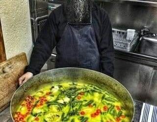 Τήν πρώτη Αὐγούστου κάθε ἔτους ξεκινᾶ ἡ νηστεία τοῦ Δεκαπενταυγούστου.