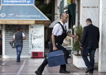 ΣΟΚ! Σχεδόν μισό εκατομμύριο Έλληνες βγήκαν στη σύνταξη τα τελευταία 2 έτη κυνηγημένοι από τις planδημίες. Παίρνουν τα βουνά με containers!