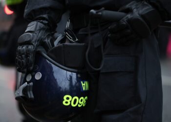 Σάντερλαντ: Ξεσηκωμός με συνθήματα κατά της ισλαμοποίησης της Βρετανίας! vid