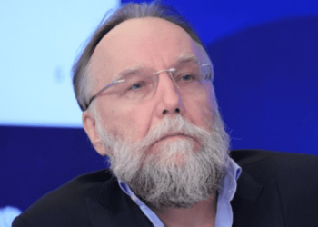 Ντούγκιν : Η Δύση αποκάλυψε ότι την κυβερνά ο Διάβολος. Αλλά, αφού υπάρχει Διάβολος υπάρχει και Θεός. Επομένως, η Ρωσία είναι με την μεριά του Θεού.