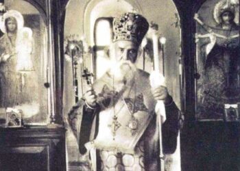Ο Άγιος Νεκτάριος, διωκόμενος, έρχεται στην Αθήνα