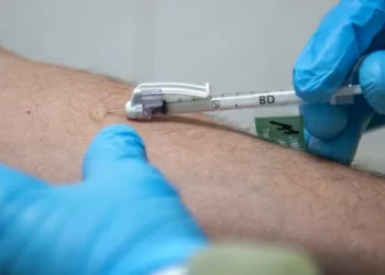 Ετοιμαστείτε: Ο Άδωνις υπενθυμίζει ότι ξεκίνησε ο εμβολιασμός για την ευλογιά των πιθήκων