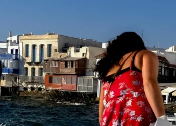 Πρωτοφανές: Κόντρα δικαιοσύνης-αστυνομικών για την απελευθέρωση των Πακιστανών που βίασαν 21χρονη στη Μύκονο!