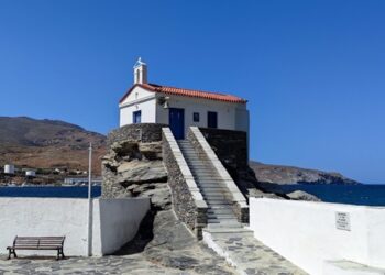 Κοίμηση της Θεοτόκου και Παγκόσμια Ημέρα Φάρων: Η Παναγιά Θαλασσινή και ο φάρος Τουρλίτης (βίντεο)
