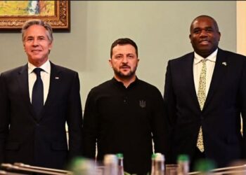 Πολεμική κόλαση από ΗΠΑ, Βρετανία – Πράσινο φως σε Ουκρανία να χτυπήσει με ATACMS, Storm Shadow – Ρωσία: Είστε όλοι στόχοι