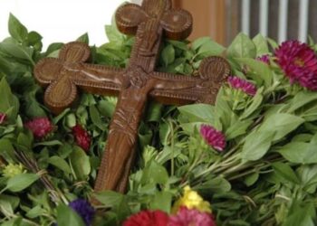 Η ΣΗΜΑΣΙΑ ΤΟΥ ΤΙΜΙΟΥ ΣΤΑΥΡΟΥ ΣΤΗ ΖΩΗ ΤΩΝ ΠΙΣΤΩΝ