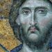 Ἕνας Μουσουλμᾶνος στὴν Αἴγυπτο σκότωσε τὴ γυναῖκα του καὶ τὴν ἔθαψε μὲ τὰ δύο κοριτσάκια τους, ποῦ τὸ ἕνα ἦταν μωρὸ καὶ τὸ ἄλλο 8 ἐτῶν. Τὰ κορίτσια τὰ ἔθαψε ζωντανά!