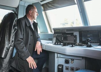 Μανώλης Κοττάκης : Σταματήστε τα ψέματα, πρόκειται για τη χώρα