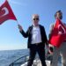 Ολοταχώς προς νέα Ίμια: Ο εμπνευστής της Γαλάζιας Πατρίδας Cihat Yayci ύψωσε την τουρκική σημαία ανοιχτά της Ζουράφας