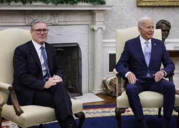 Μπάιντεν και Στάρμερ δεν ενέκριναν τη χρήση πυραύλων μεγάλου βεληνεκούς στην Ουκρανία