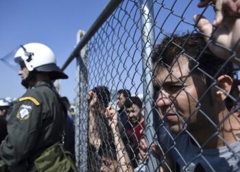 ΚΑΘΗΓΗΤΗΣ ΤΣΟΚΑΣ : Μία ρηξικέλευθη πρόταση για το μεταναστευτικό!