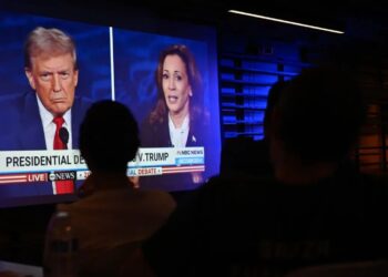Dailymail> Ιδού πως το ABC News έστησε το debate υπέρ της Kamala Harris