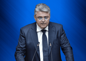 Η «εφ’ όλης της ύλης» συνέντευξη Τύπου του Δημήτρη Νατσιού στην ΔΕΘ: Σκληρή επίθεση στην κυβέρνηση (live)
