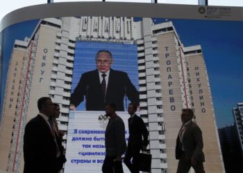 «Νόμιζα πως η Ουκρανία κυβερνάται από εξωγήινους»: Απίστευτη ατάκα Πούτιν για τον πόλεμο, vid