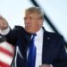 «Δεν παραδίδομαι, συνεχίζω» δηλώνει ο Trump μετά τους πυροβολισμούς με AK47 – FBI: Έρευνα για απόπειρα δολοφονίας
