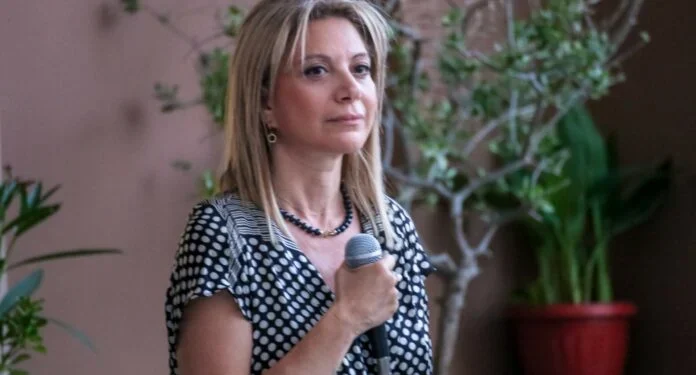 Μαρία Καρυστιανού: «Εξελίσσεται προσπάθεια συγκάλυψης από τα ΜΜΕ» – Η συνάντηση με ΕΣΗΕΑ και ΠΟΕΣΥ