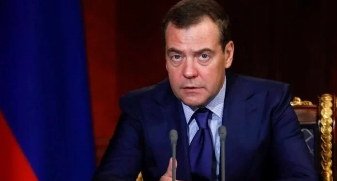 Ανάρτηση – «βόμβα» από τον Μεντβέντεφ για την απόπειρα δολοφονίας κατά του Τραμπ!