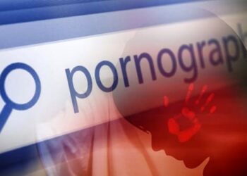 ΙΕΡΑ ΜΗΤΡΟΠΟΛΙΣ ΠΕΙΡΑΙΩΣ : ΟΙ ΟΛΕΘΡΙΕΣ ΕΠΙΠΤΩΣΕΙΣ ΤΟΥ ΑΙΣΧΡΟΥ ΘΕΑΜΑΤΟΣ    