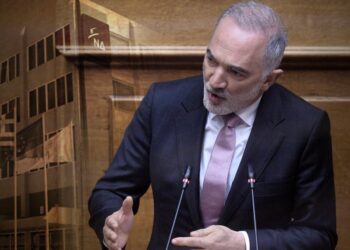 Άρης Στεφανίδης : Σιαλμά, σε διέγραψαν γιατί έγραψες τον κόσμο στα μαρματζούλια σου!
