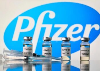 «Αντίο, ζωή» μετά τον κορωνοϊό για Pfizer: Αμερικανικό fund θέλει το κεφάλι του CEO Bourla επί πίνακι, τον «επικήρυξε» για 1 δισ. δολ.